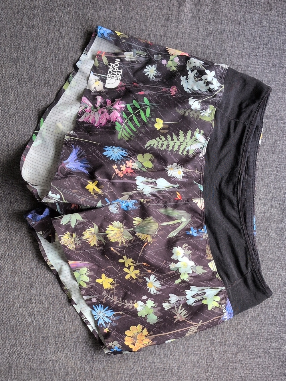 The North Face Women's Summit Series Pacesetter Shorts 3" Alpine Floral Medium